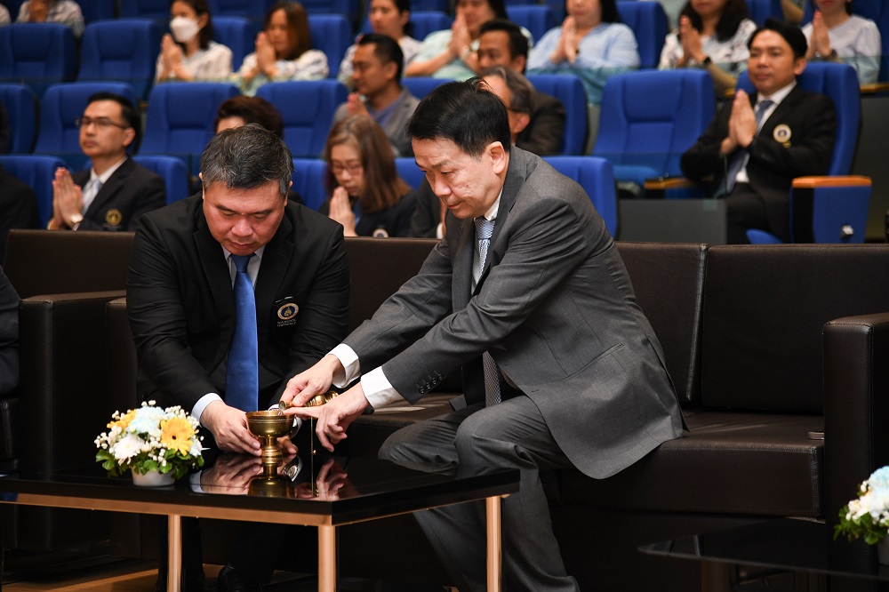 งานเฉลิมพระเกียรติ สมเด็จพระนางเจ้าสิริกิติ์ พระบรมราชชนนี พันปีหลวง